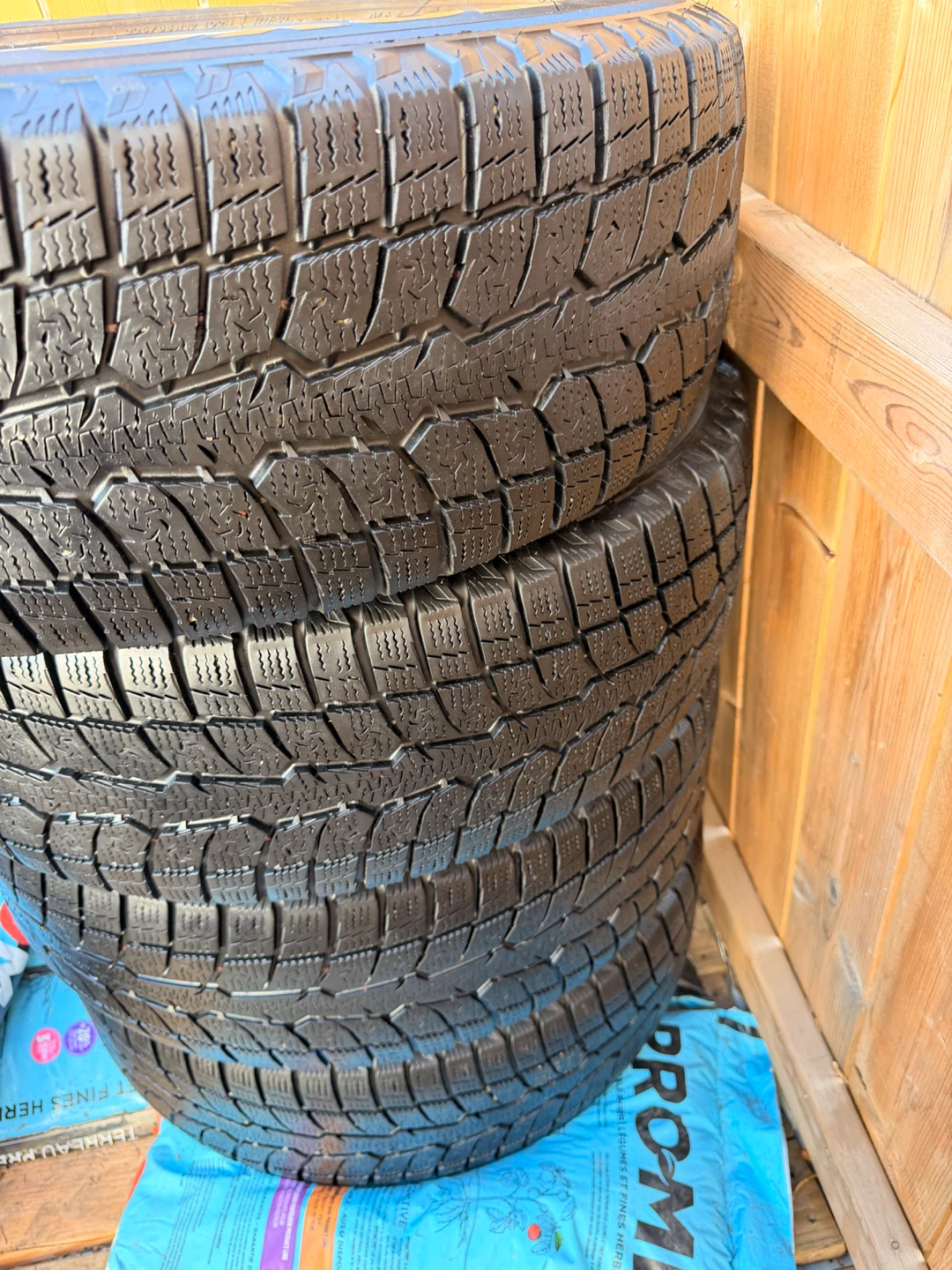 Set of 4 Toyo Observe Winter Tires with Dodge Rims - photo 3