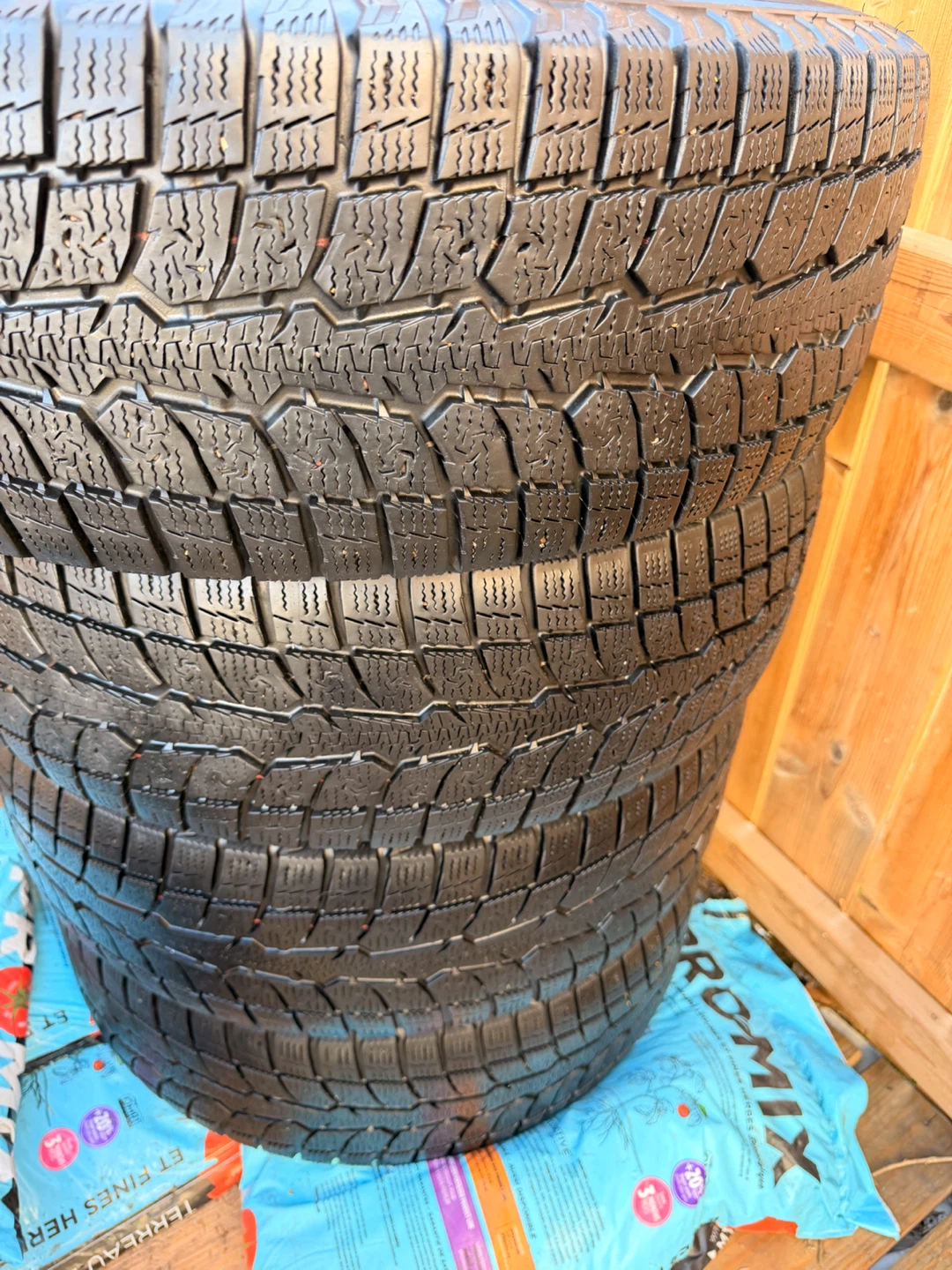 Set of 4 Toyo Observe Winter Tires with Dodge Rims - photo 4