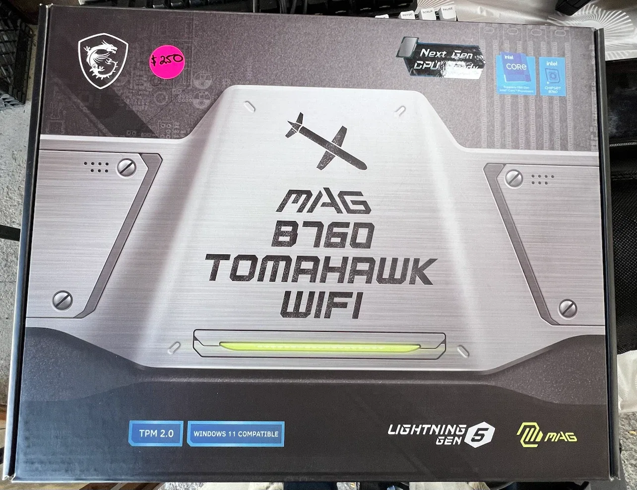 MSI MAG B760 TOMAHAWK WIFI Motherboard