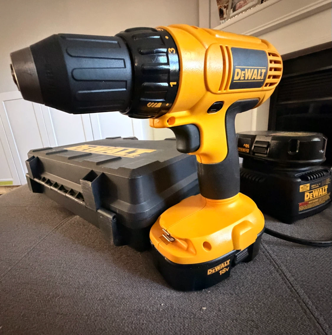 DeWalt 18V Cordless Drill with Case and Charger - photo 2