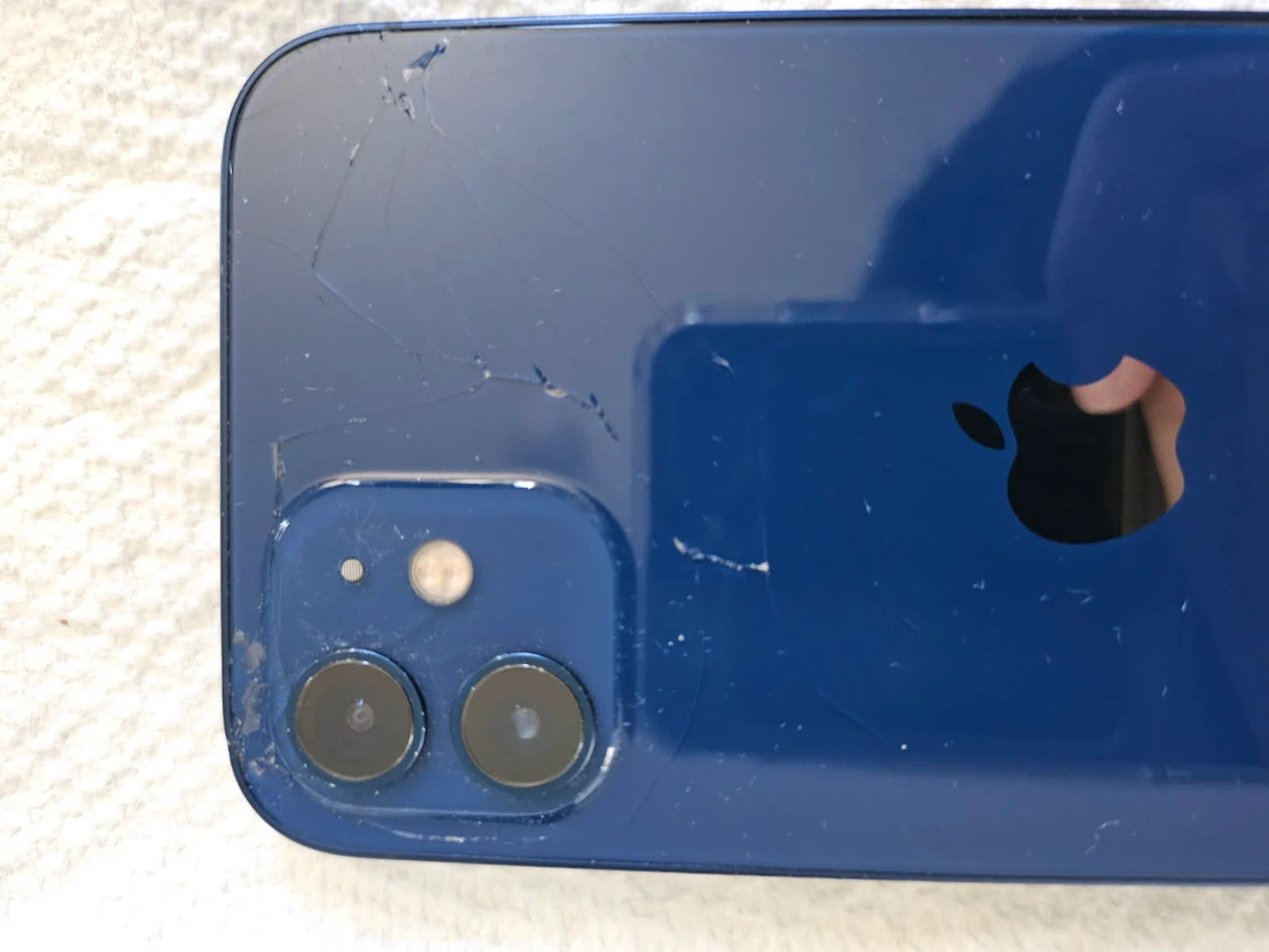 Blue iPhone 12 - photo 4