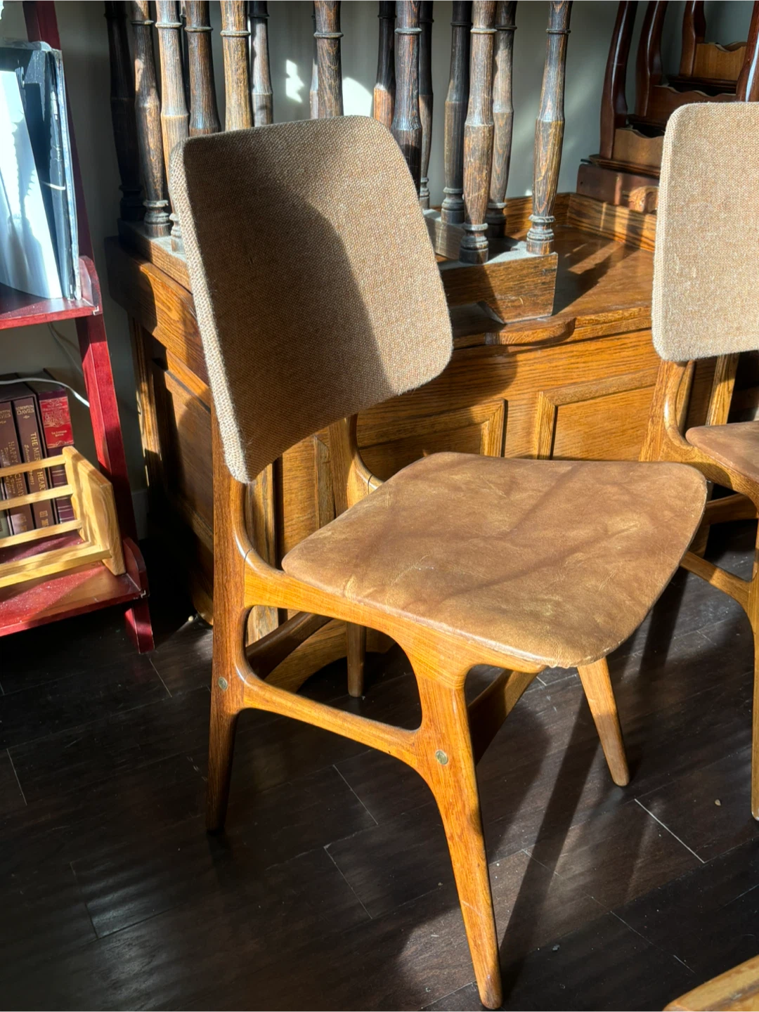 Pair of Mid-Century Modern teak Dining Chairs mcm - photo 2