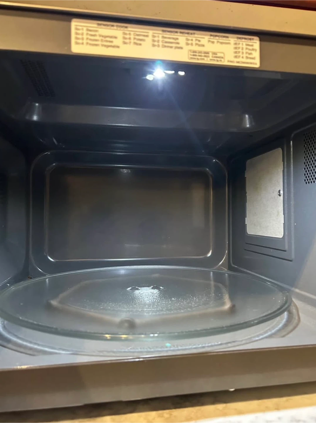 LG 1.5 cb.ft. NeoChef Smart Inverter Countertop Microwave - photo 5