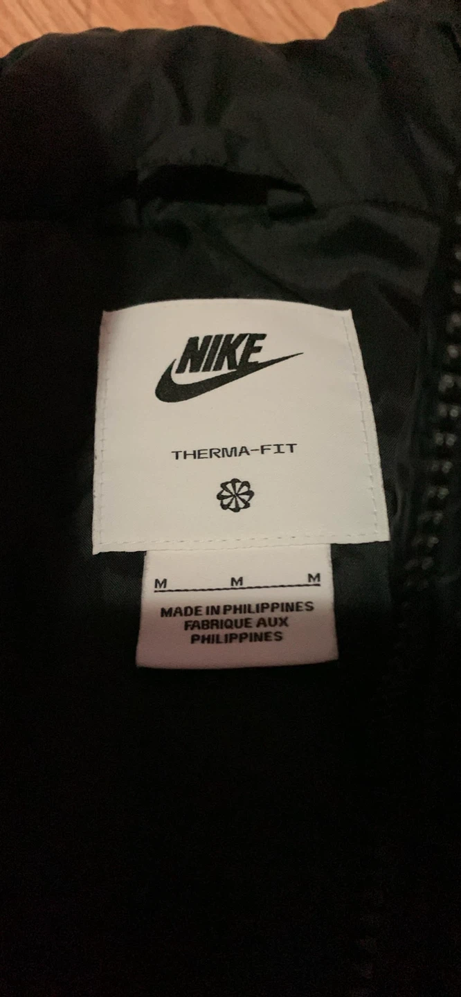 Nike Therma-FIT Puffer Vest - Black, Size Medium - photo 5