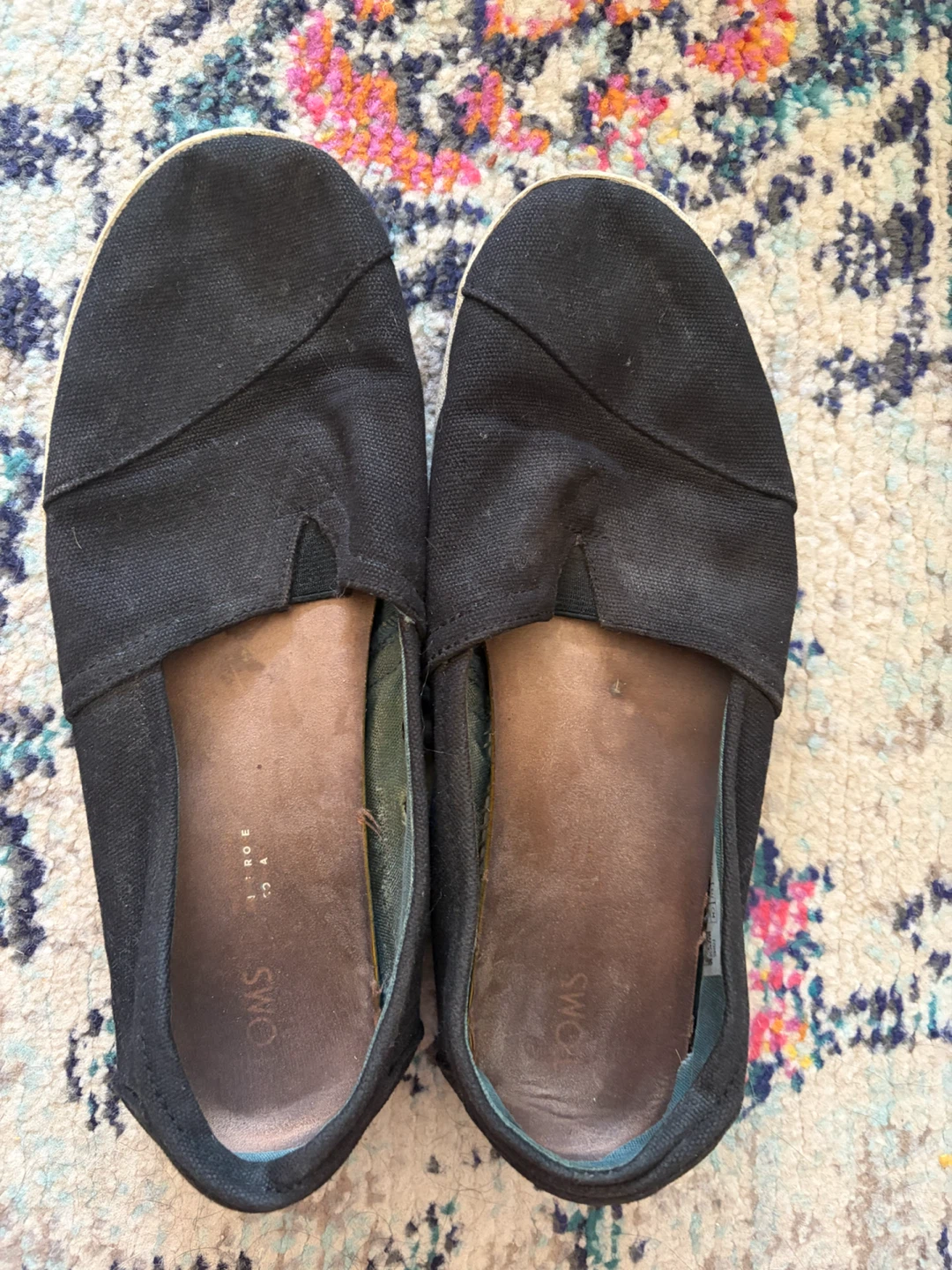 Black TOMS Slip-on Shoes Size 9