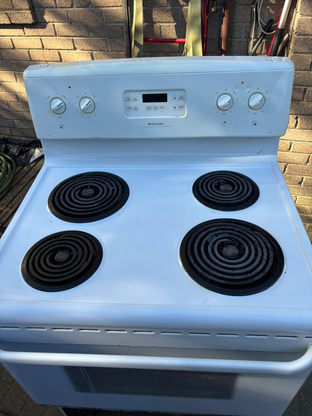 stove range & delivery (As it's read) - photo 3