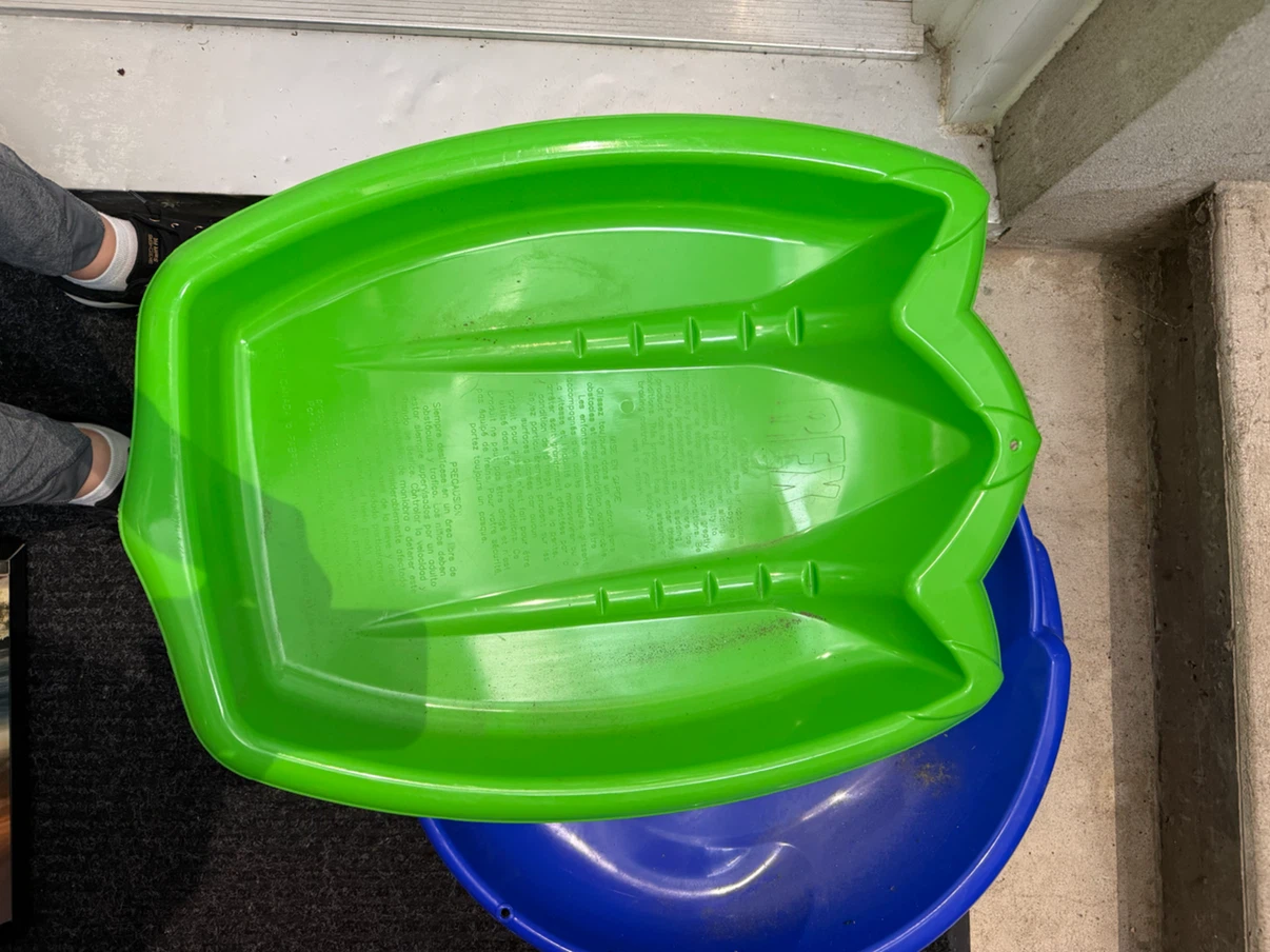 Set of 3 Plastic Snow Sleds - photo 2