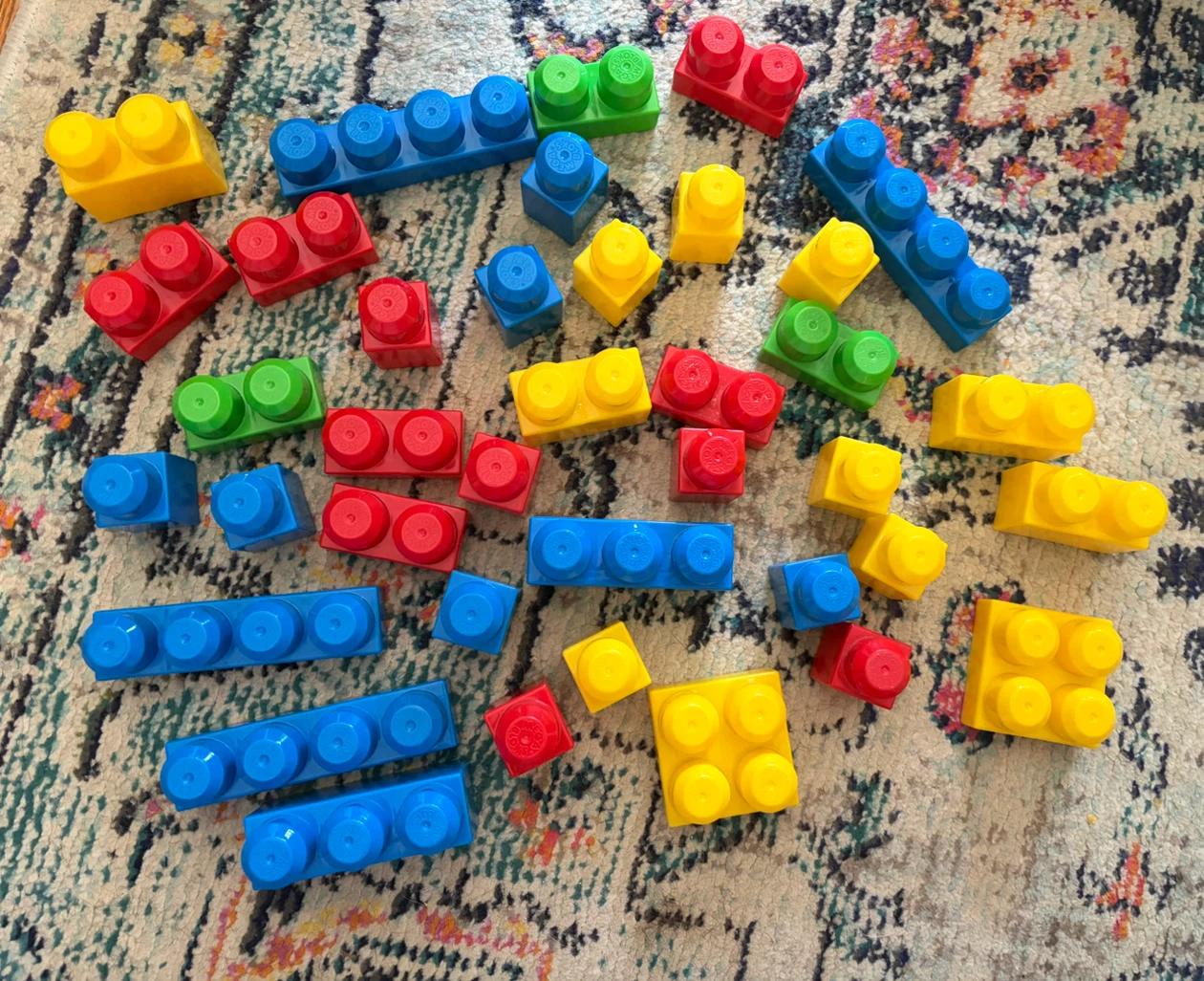 38 pieces Mega Blocks Building