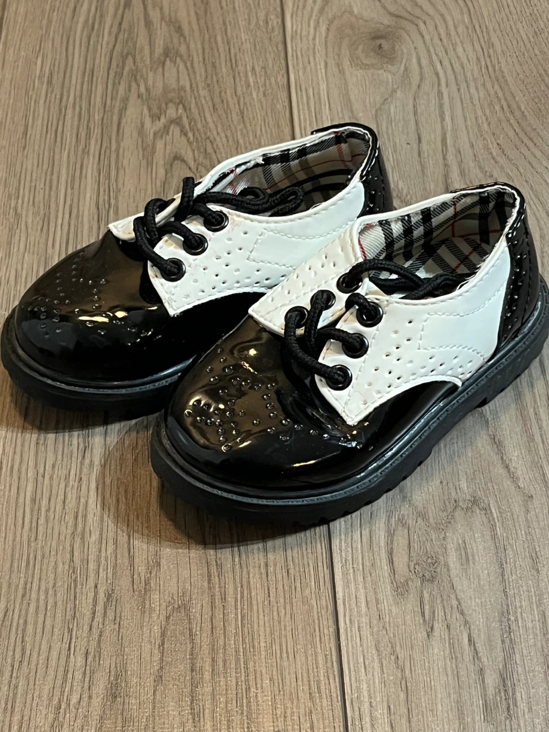 Toddler Dress Shoes Black and White Size 24
