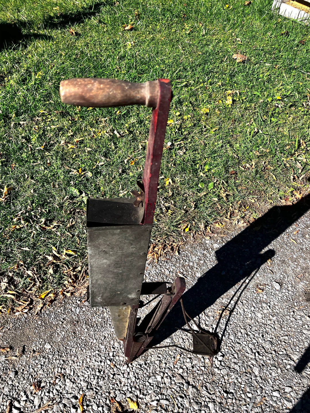 Vintage Eureka Planter Co. Hand Planter - photo 2