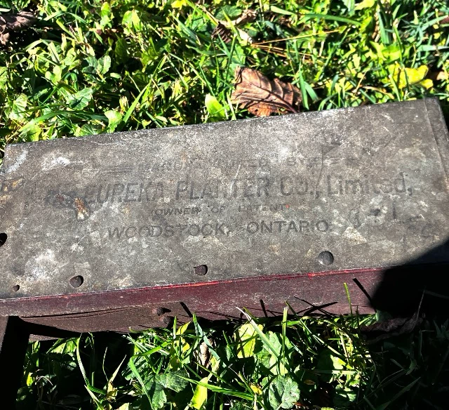 Vintage Eureka Planter Co. Hand Planter - photo 3