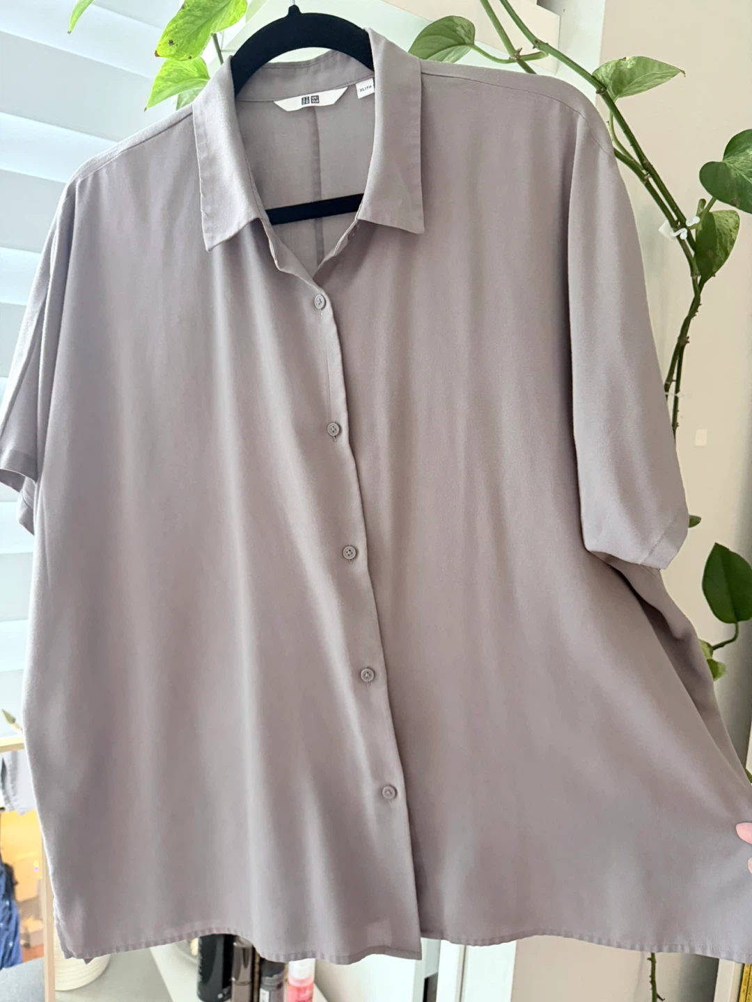 Uniqlo Short Sleeve Button-Down blouse - photo 3