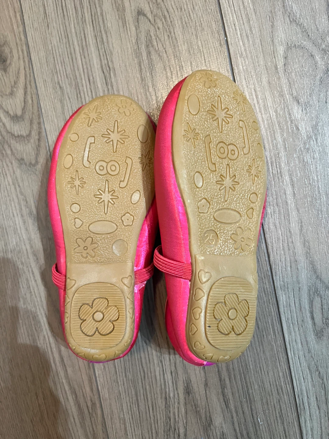 Kau Kee Shoes Children's Embroidered Flats - photo 2