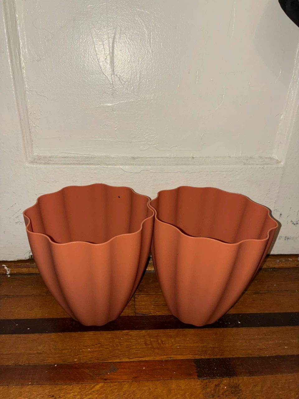 Set of 2 Scalloped Terracotta Planters