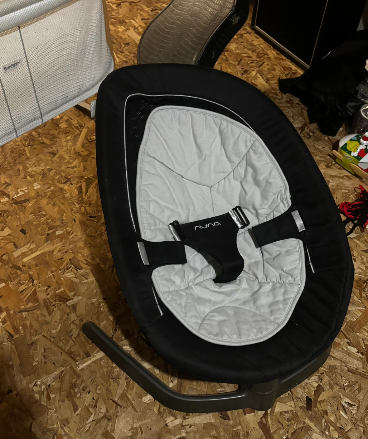 Baby Bjourn Bassinet & Nuna Leaf 2013