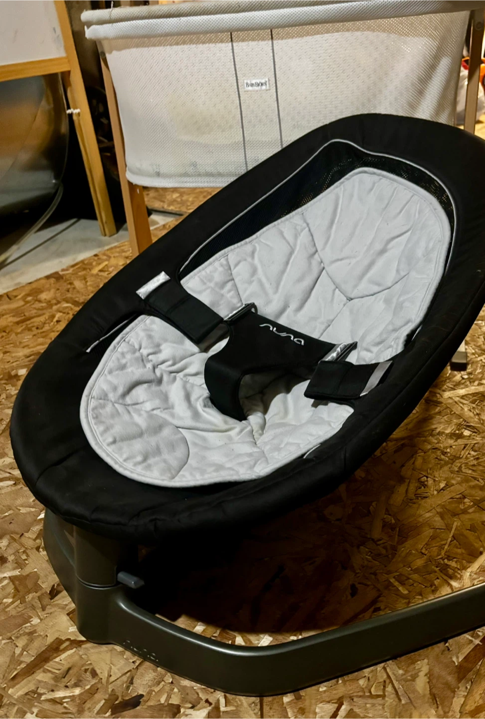 Baby Bjourn Bassinet & Nuna Leaf 2013 - photo 2