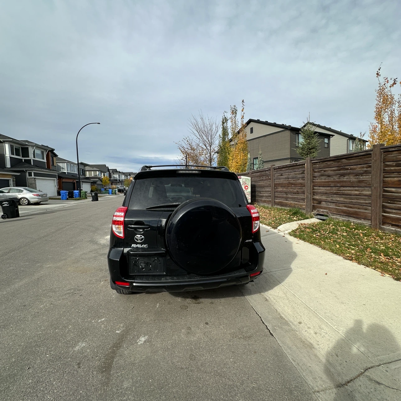 Black 2011 Toyota RAV4 - photo 4