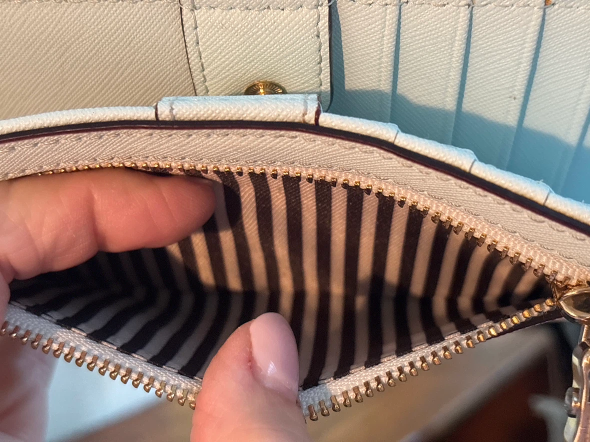 Kate Spade New York Laser-Cut Wallet - photo 3