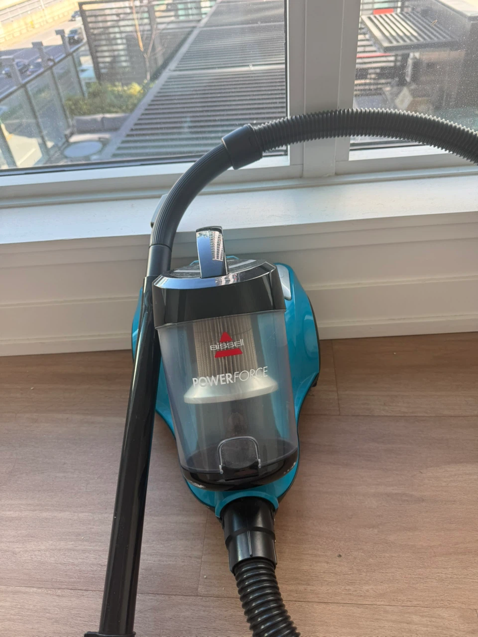 Bissell PowerForce Bagless Canister Vacuum 21564 - photo 3