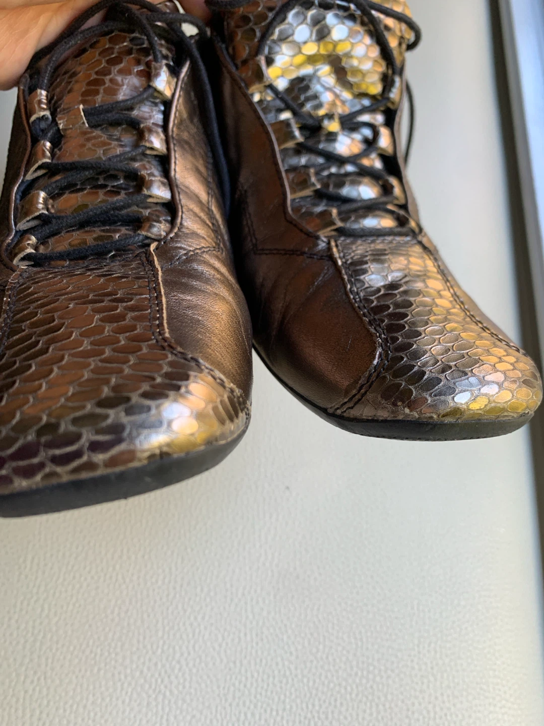 Leather Roberto Capucci Metallic Leather Lace-Up Shoes - photo 5