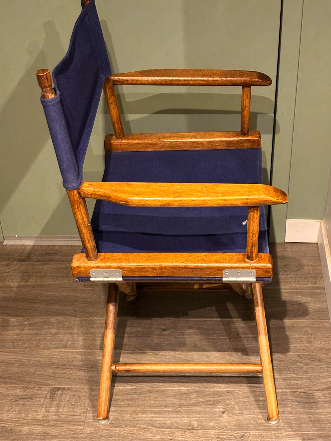 Vintage Pier 1 Solid Wood Director’s Chair – Royal Blue Canvas - photo 2