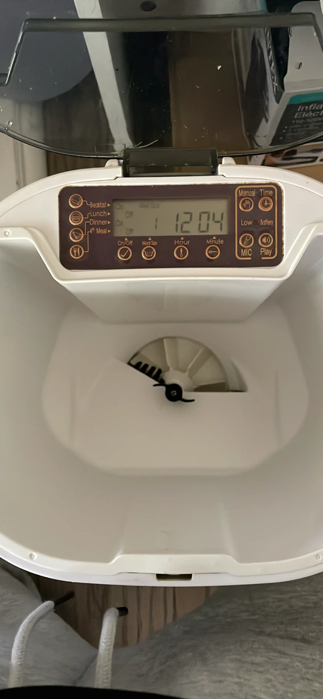 WOPET Automatic Pet Feeder - photo 3