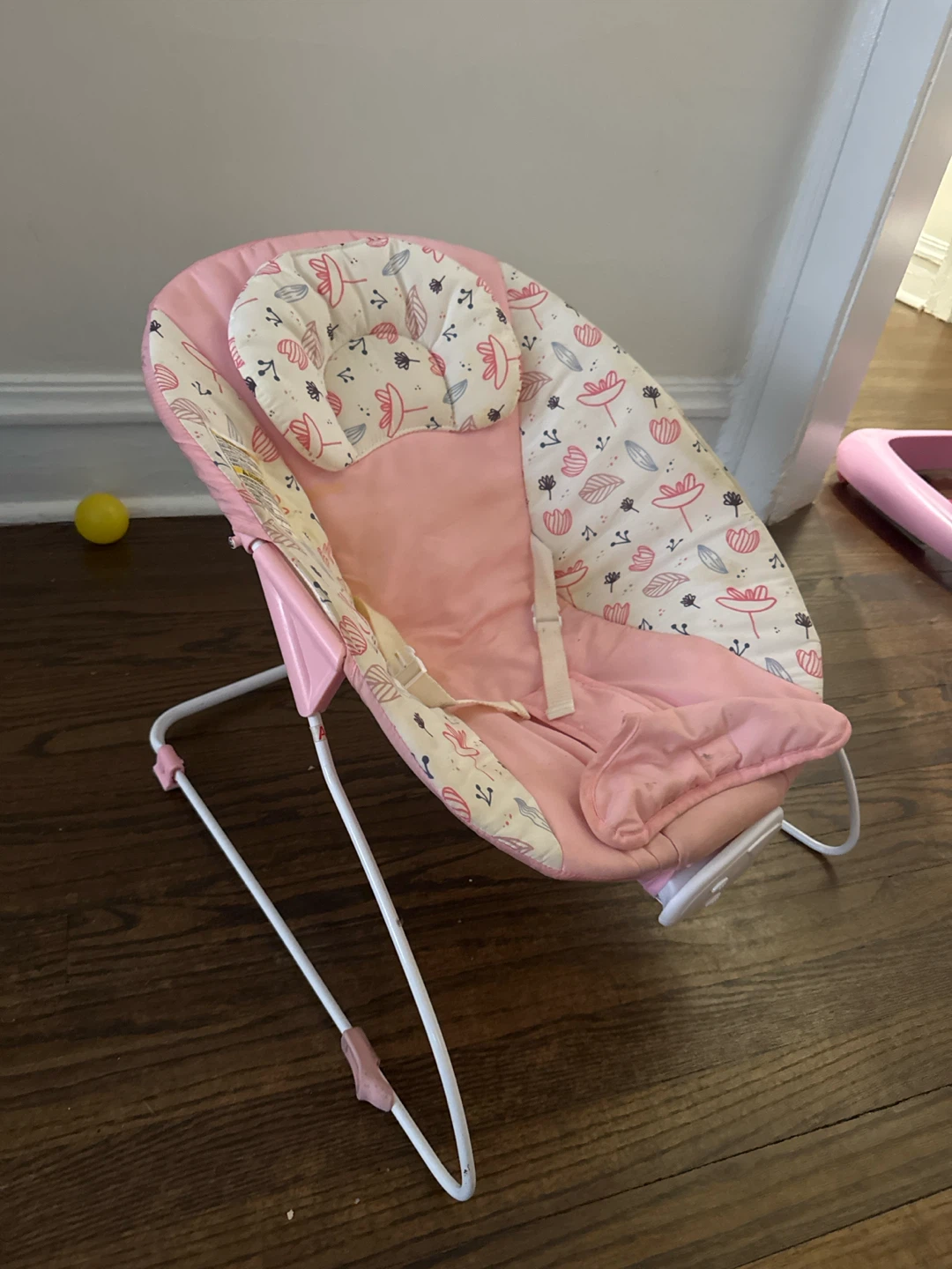 Baby Bouncer Chair in Floral Pink - photo 2