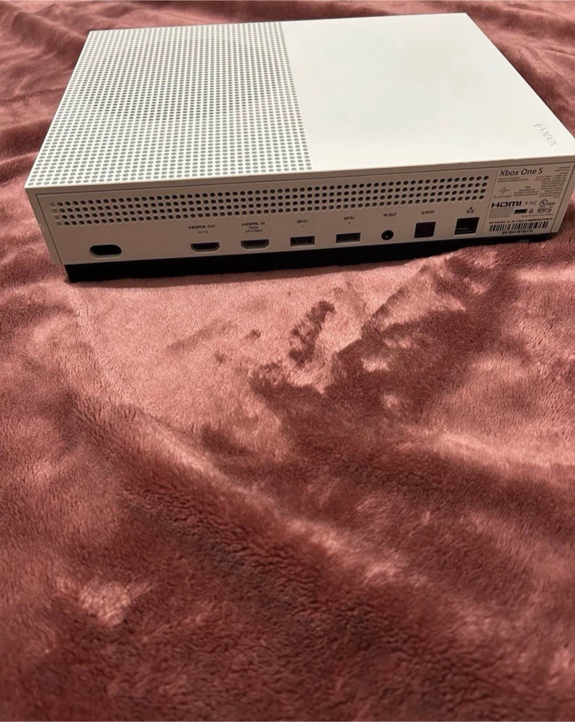 Xbox one- White 1TB - photo 3