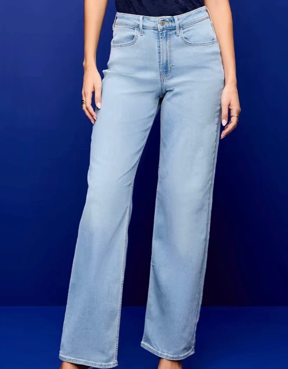 Old Navy light wash jeans