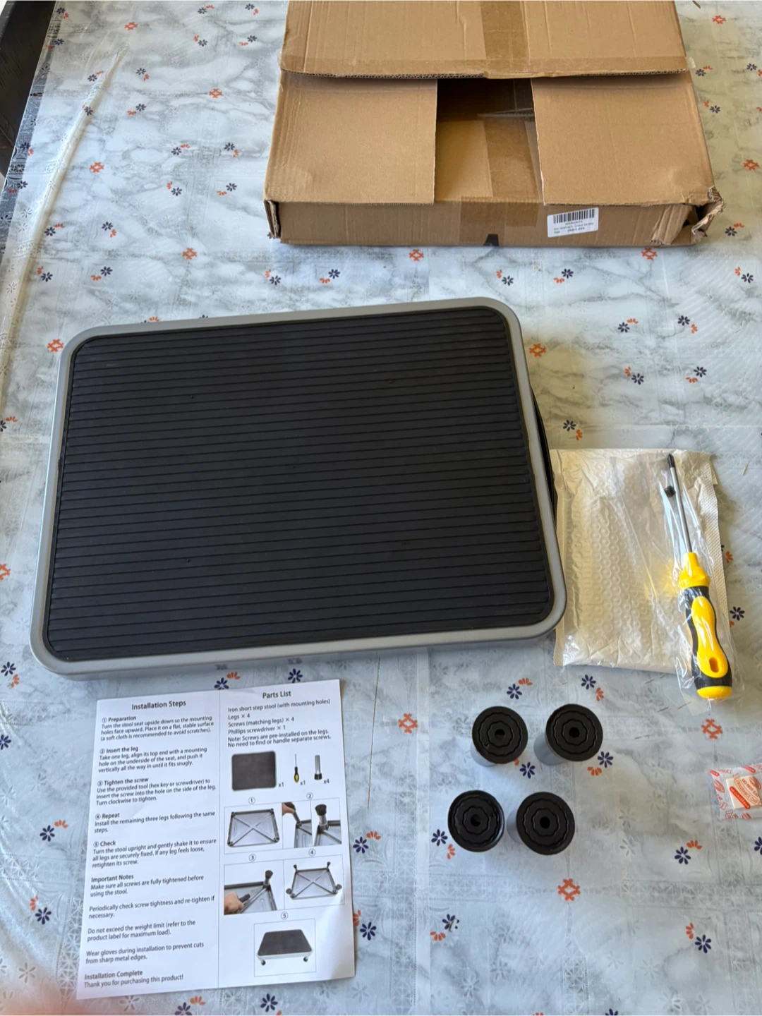 New Heavy Duty Metal Step Stool – Non-Slip - photo 2