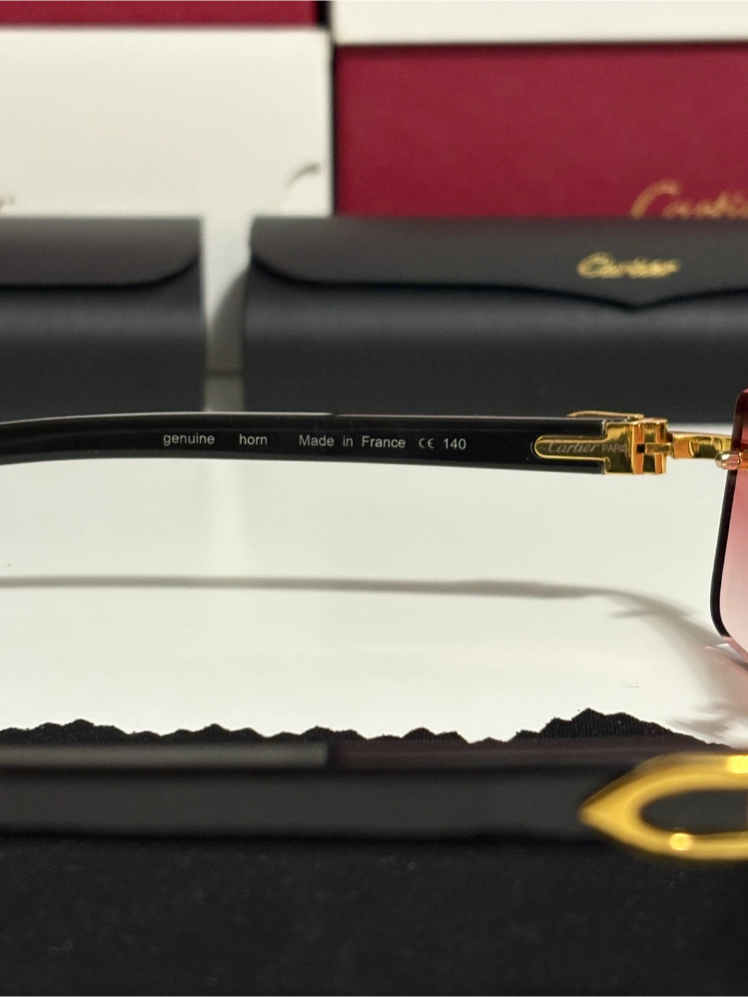 Red Cartier Buffs - photo 2