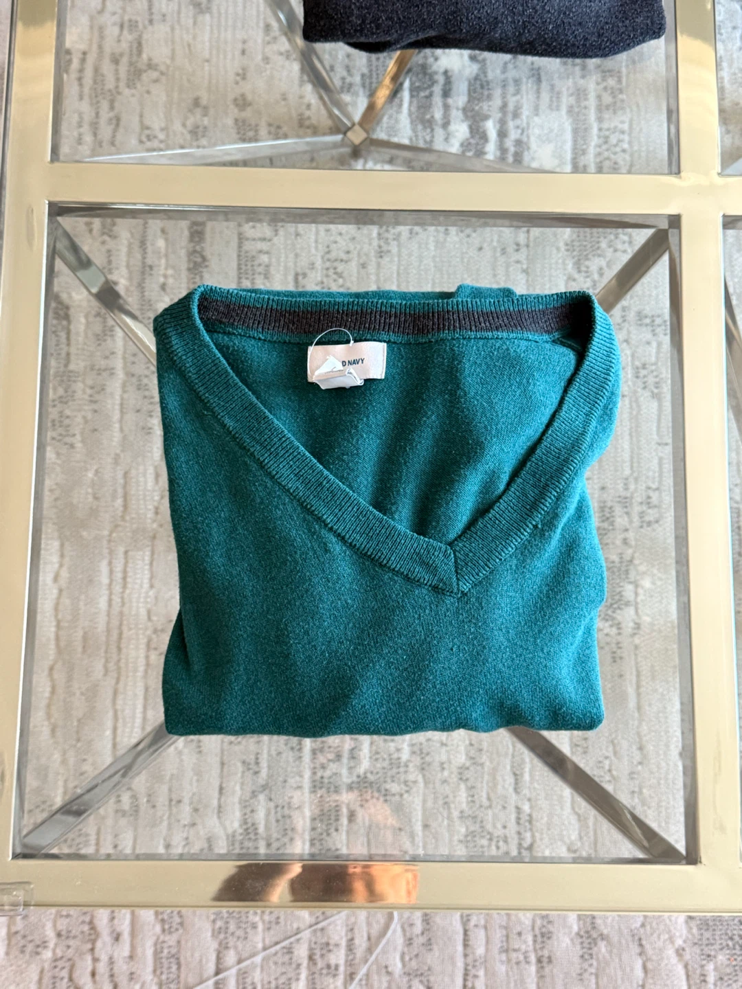Lot of 3 Old Navy Men's V-Neck Sweaters - Size L (Dry Cleaned) - photo 4