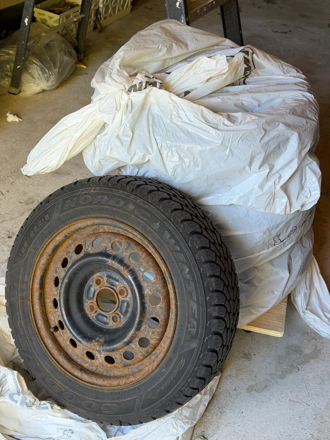 Goodyear Nordic Winter Tires 185/65R15 - photo 2