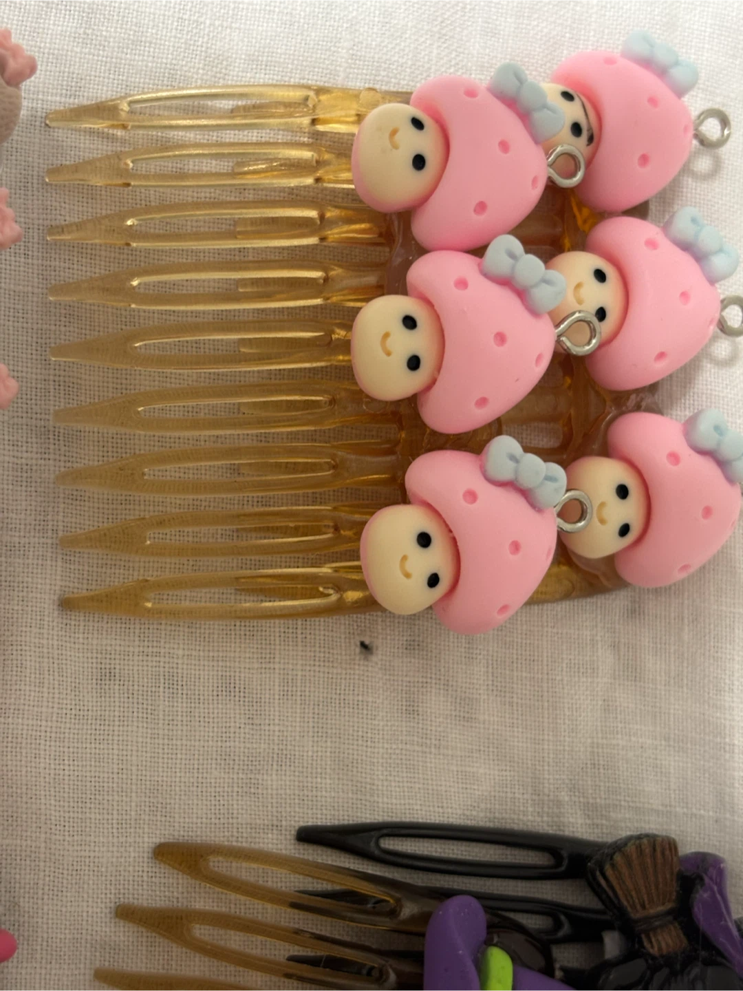 Assorted Decorative Hair Combs - photo 2