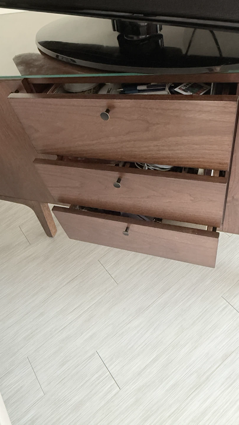 Mid-Century Modern Wooden Credenza - photo 2