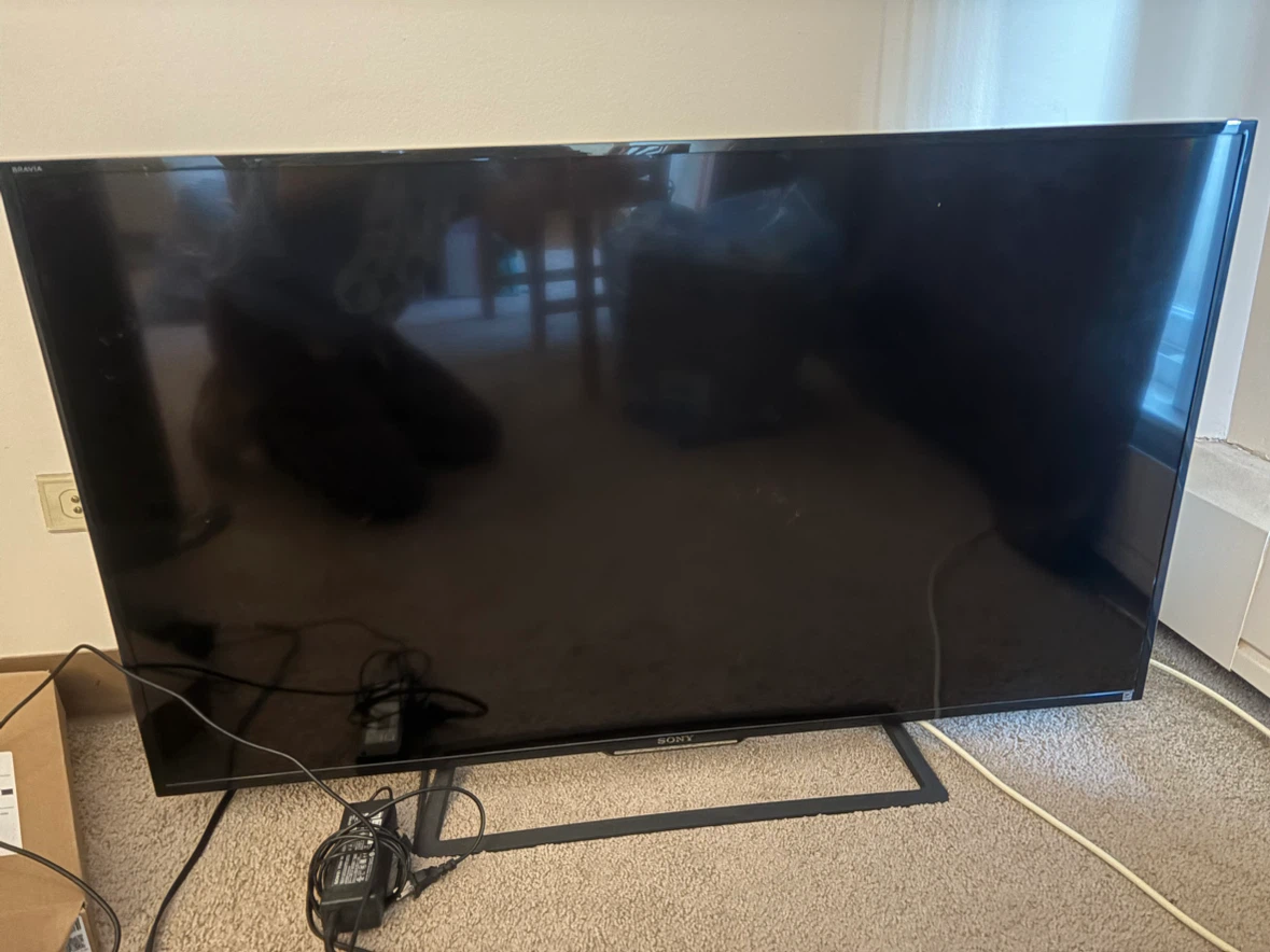 Sony Bravia Television- 48 inch - Very good condition