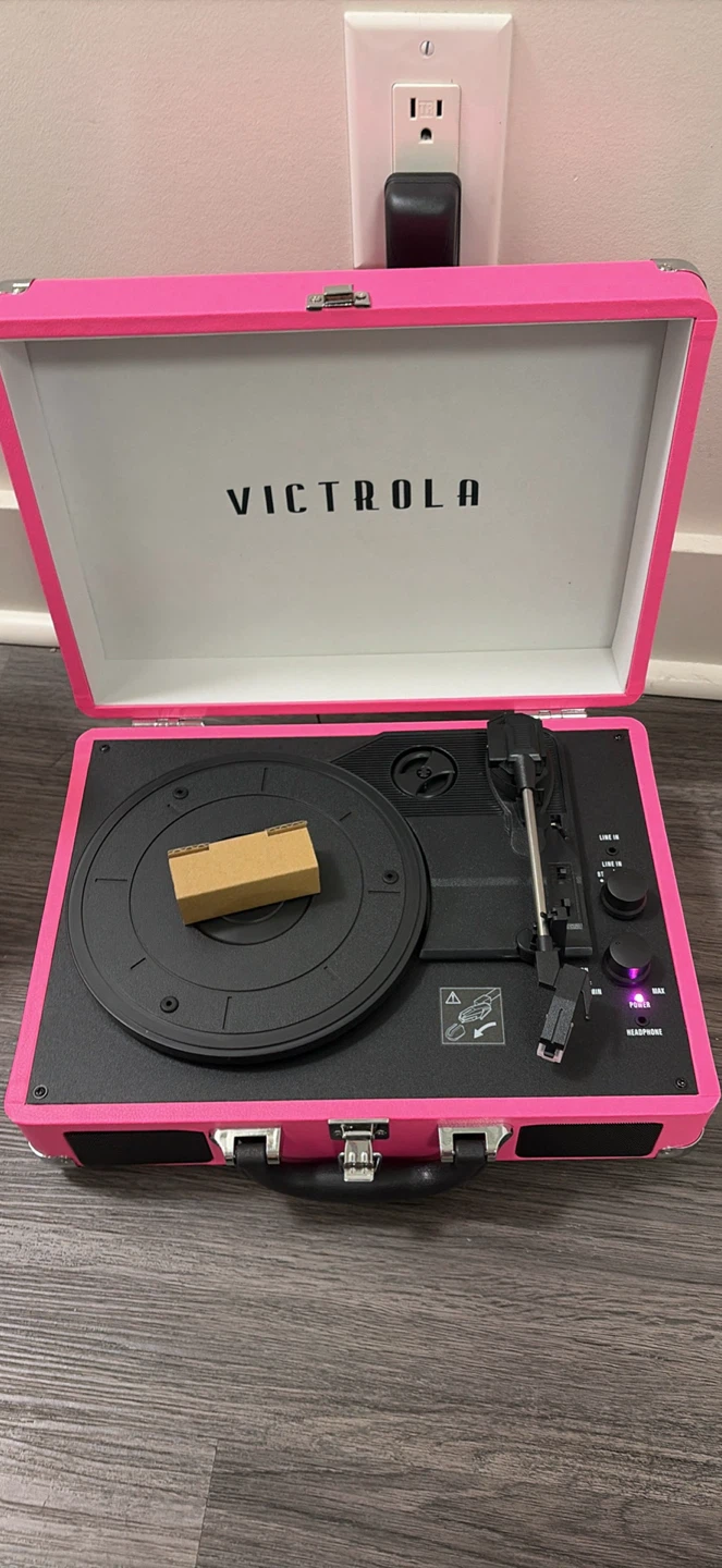 Victrola Journey Suitcase Turntable - photo 3