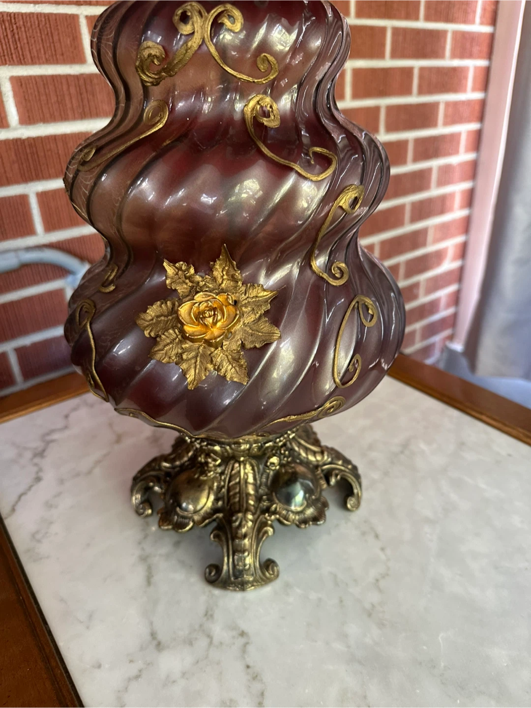 Vintage Style Table Lamp with Rose Accent - photo 3