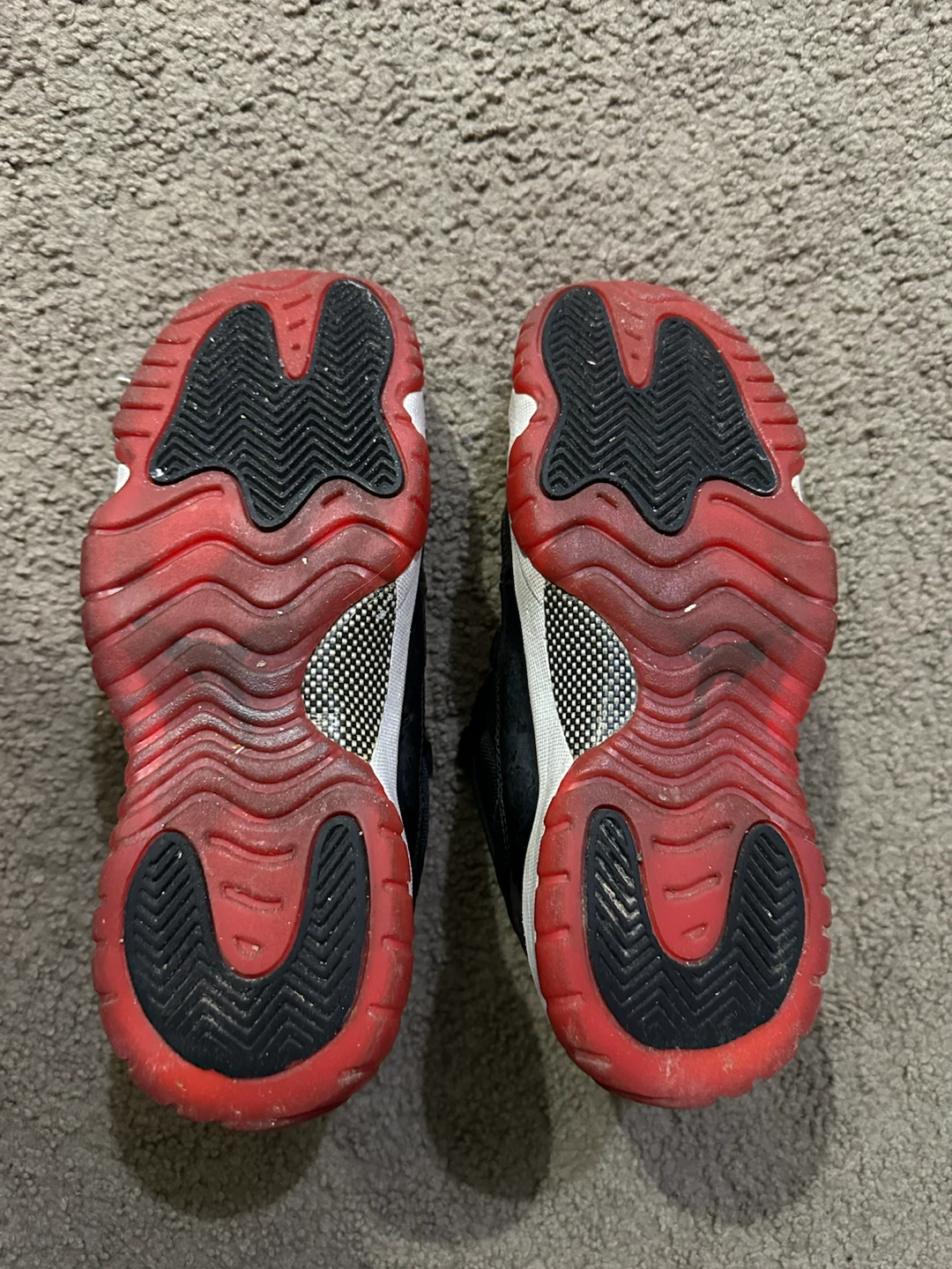 Air Jordan 11 Retro Low "Bred" – Size 7 – $20 - photo 5