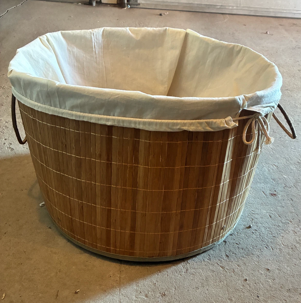 Round Bamboo Laundry Hamper