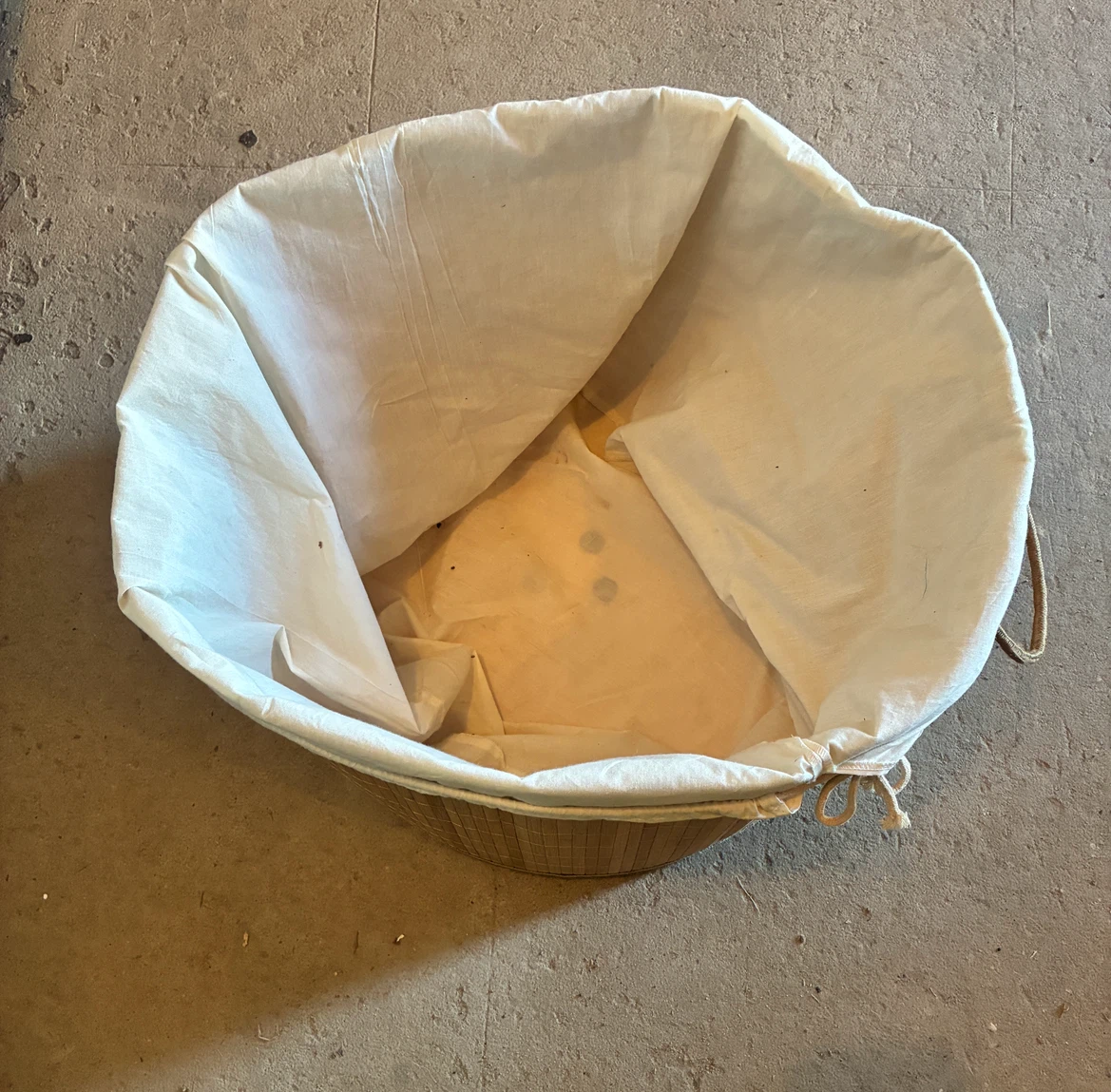 Round Bamboo Laundry Hamper - photo 2