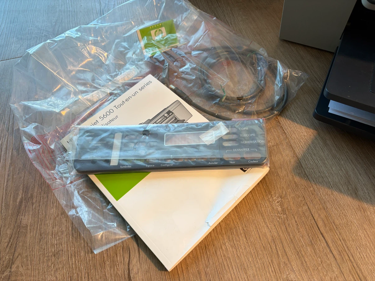 HP Officejet 5610 All-in-One Printer - photo 3