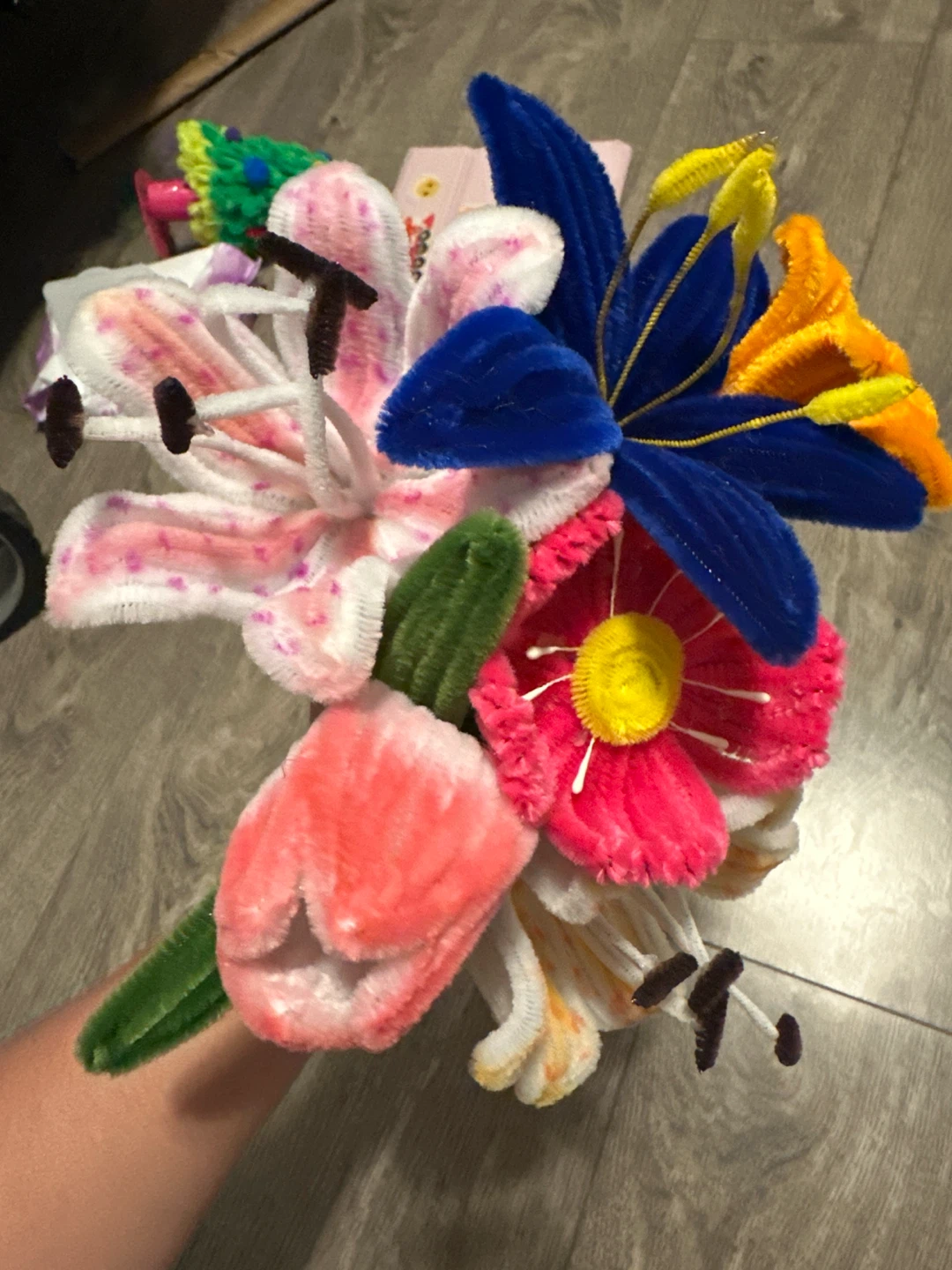 Handcrafted Pipe Cleaner Flower Bouquet - photo 2