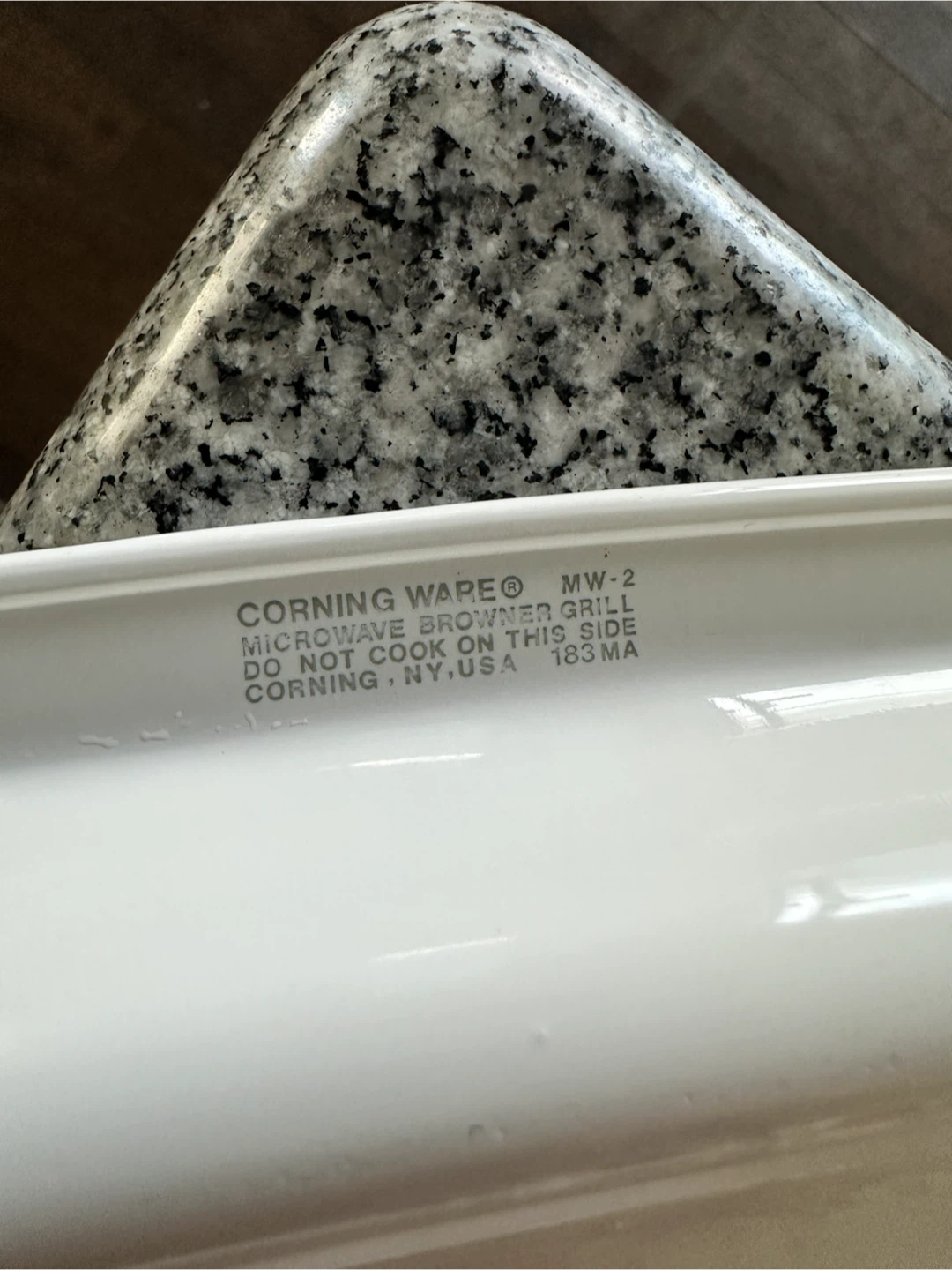 Corning Ware set of 2 Oven and Microwave Browner Grill MW-2 - photo 4