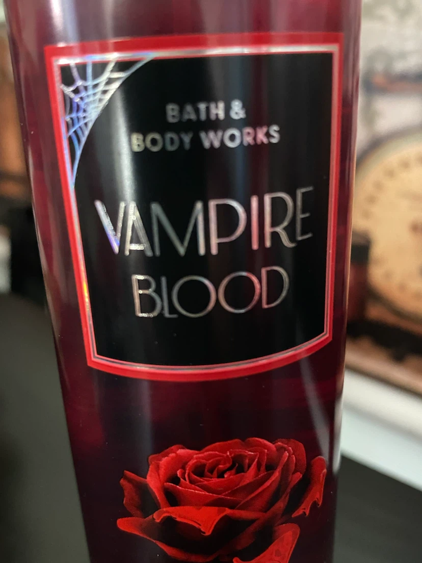 NEW! Bath & Body Works Vampire Blood Fine Fragrance Mist - photo 2