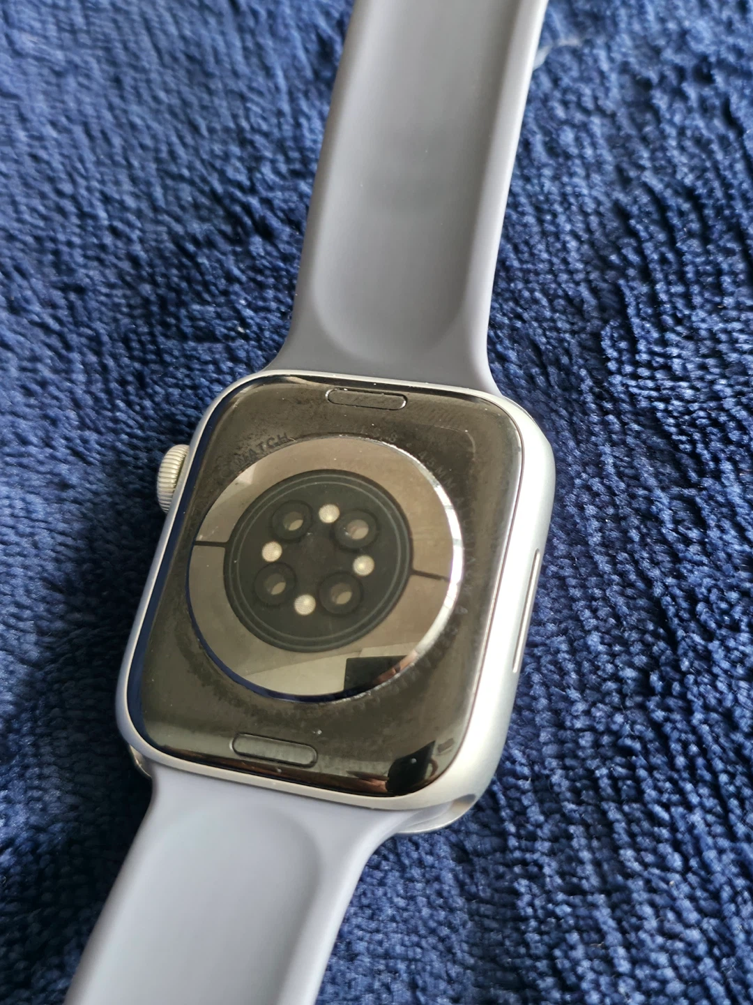 Apple Watch series 8 45mm Silver - photo 4