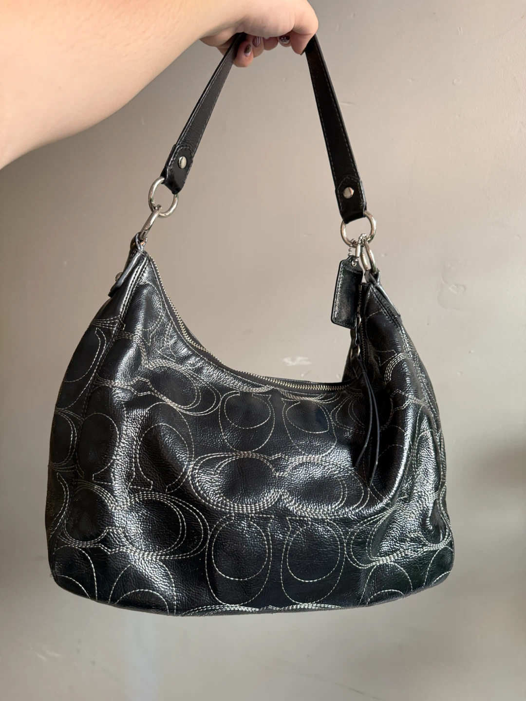 Coach Signature Stitched Black Patent Leather Hobo Bag - photo 3