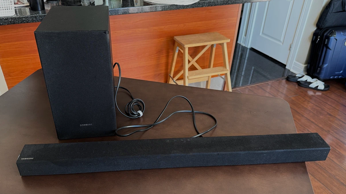 Samsung Soundbar + Wireless Subwoofer with Remote - Bluetooth - photo 4