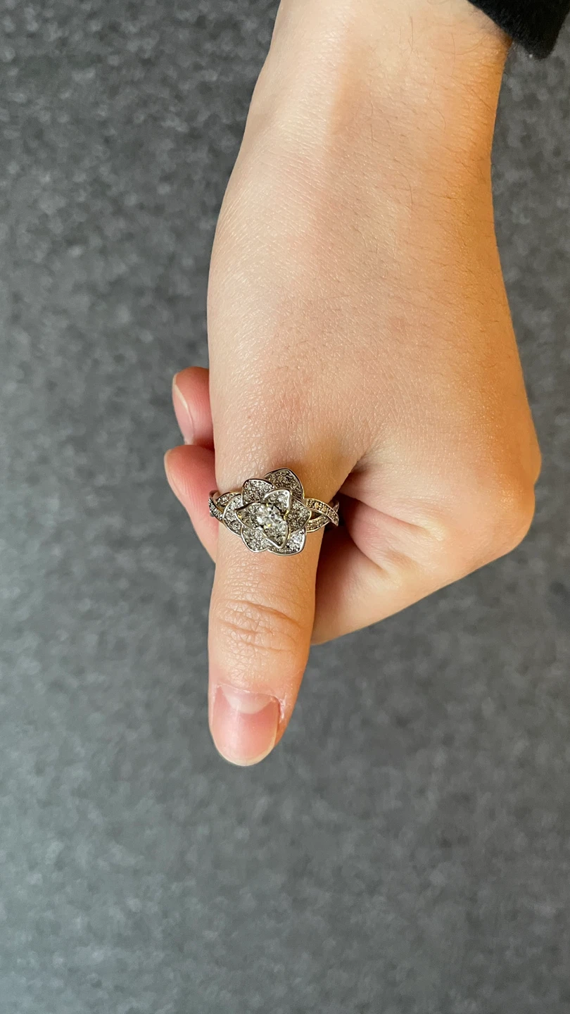 Moissanite Flower Ring Size 8 - photo 2