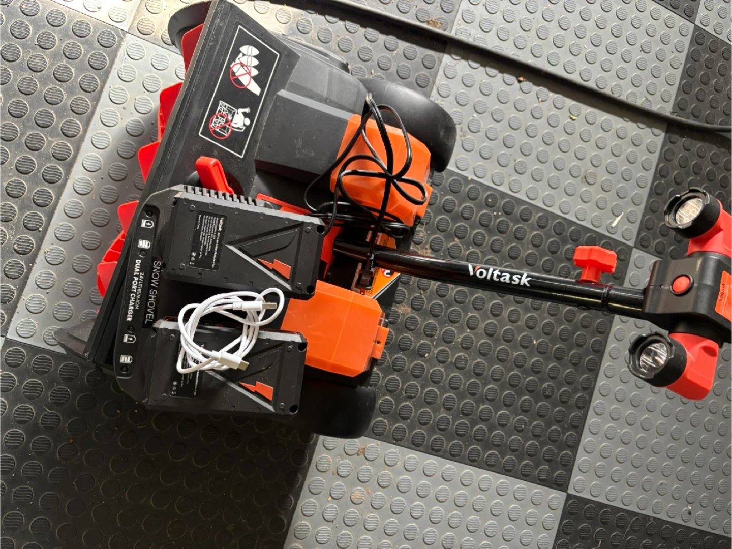 Voltask 48V Brushless Cordless Snow Shovel - photo 2